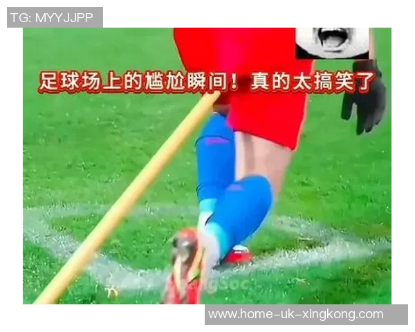 搞笑足球视频中那些让人捧腹大笑的守门员失误瞬间合集 搞笑足球视频中那些让人捧腹大笑的守门员失误瞬间合集